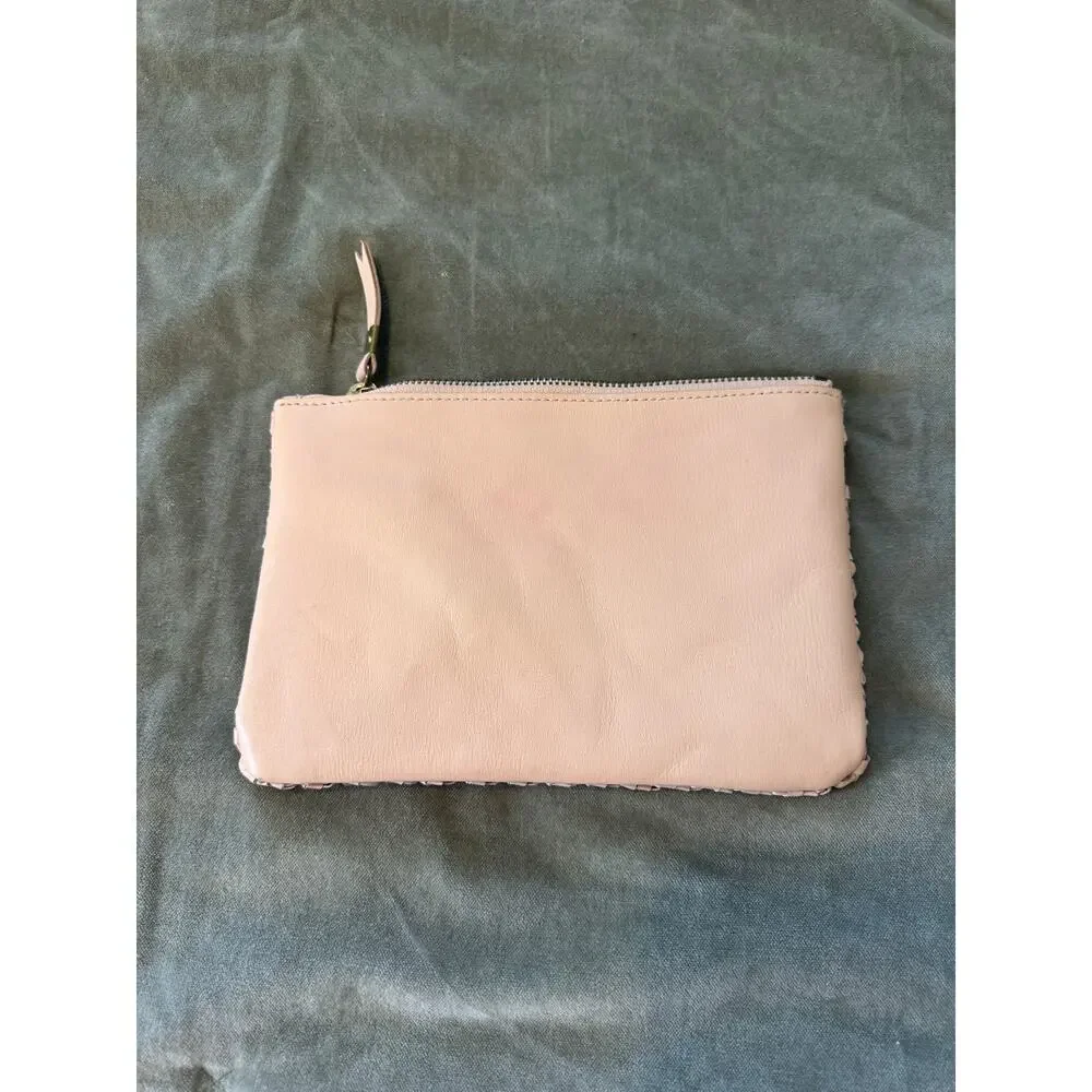 Madewell The Leather Pouch Clutch: Crochet Edition Marzipan / Tan